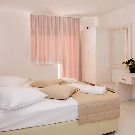 Villa Palloma Baska Voda Room photo